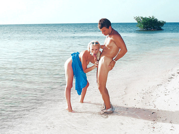 Sandra Russo, Fucked in Paradise